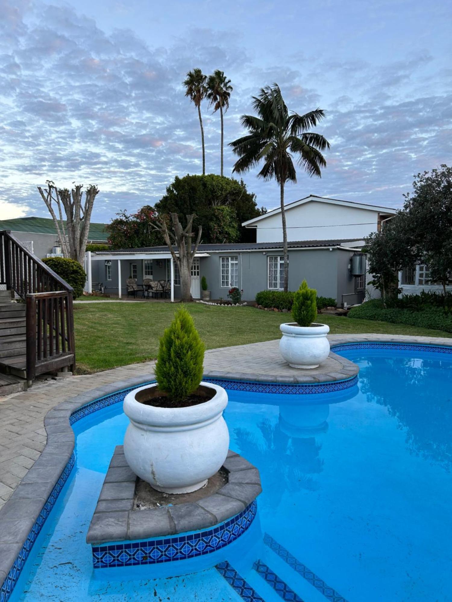 13 On Newington Hotel Port Elizabeth Exterior photo